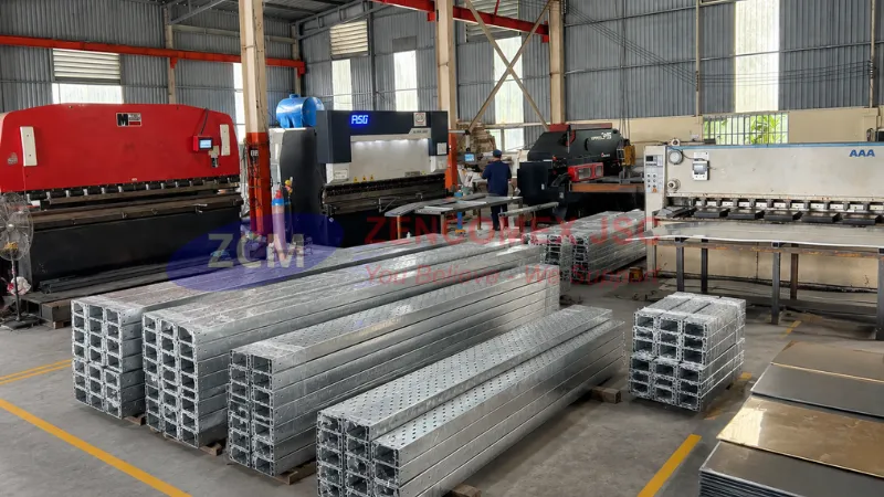 Xưởng gia công máng cáp và chấn dập Amada