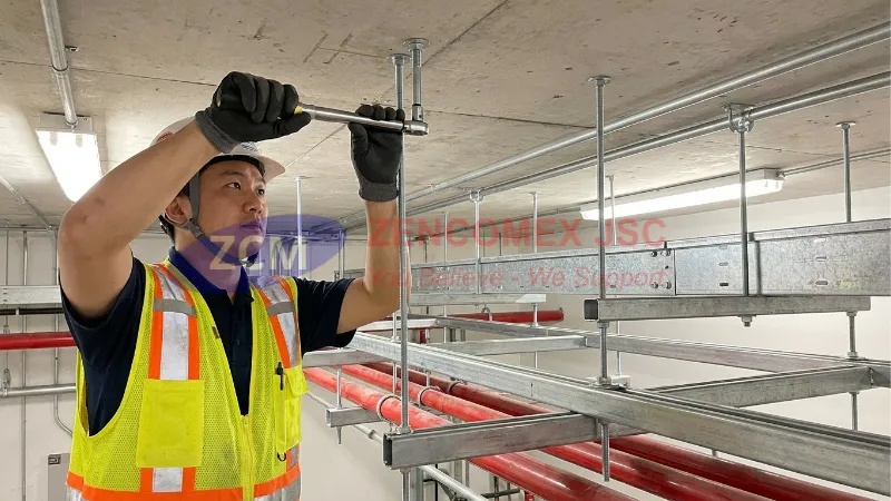 Tắc kê kim loại neo ty ren để treo ống PCCC và thang máng cáp dưới trần bê tông