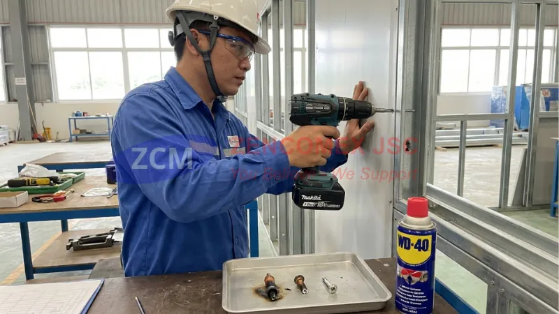Thi công vít tự khoan inox đúng tốc độ và lực siết để tránh cháy mũi, tuôn ren hoặc gãy cổ vít_2